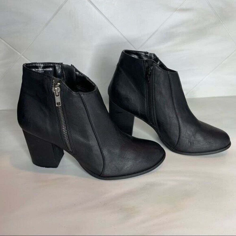 Women Diba Suede Ankle Booties Black Size 9.5 M